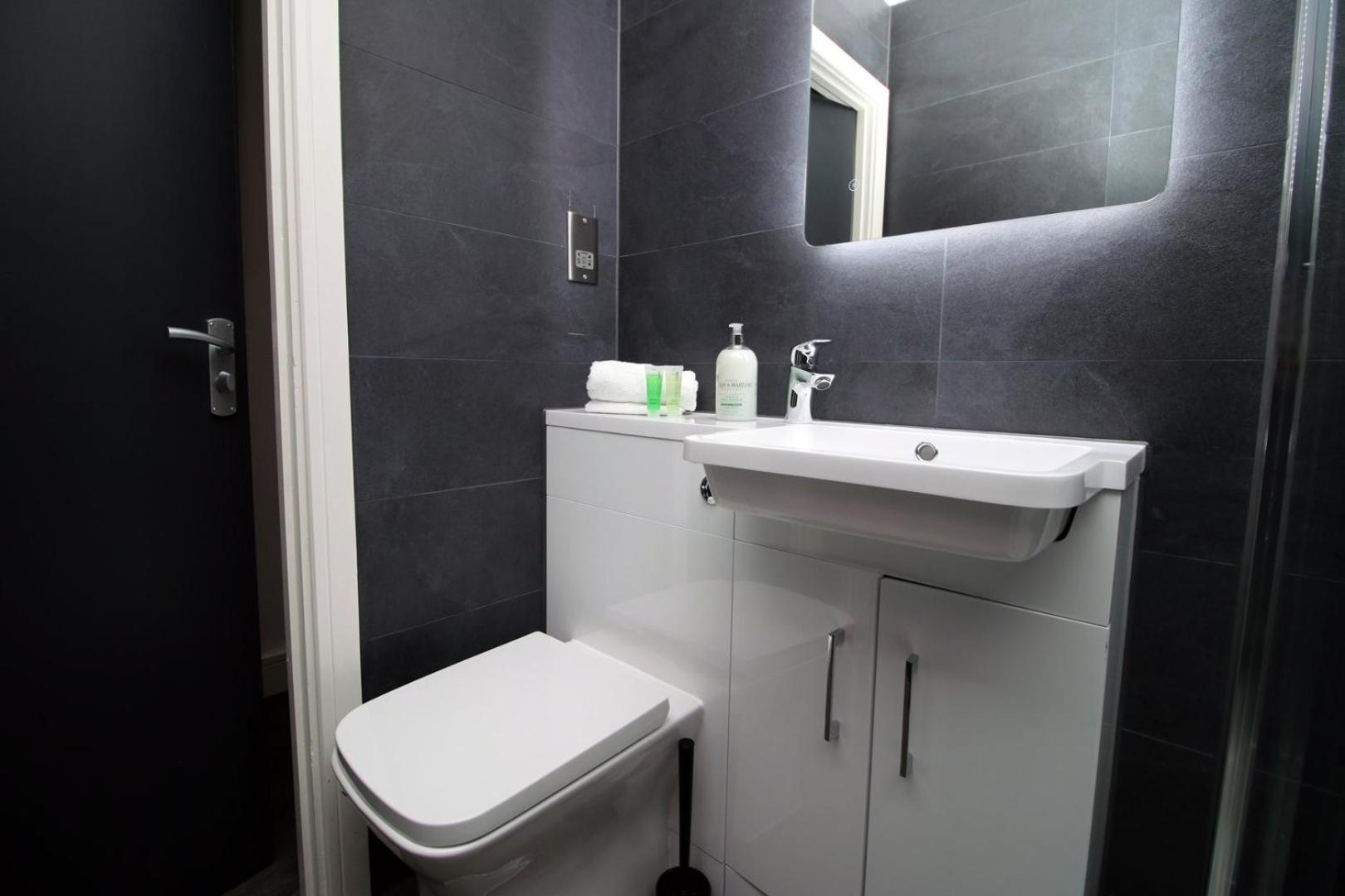 Boutique One Bedroom Apartment Cardiff Exteriör bild